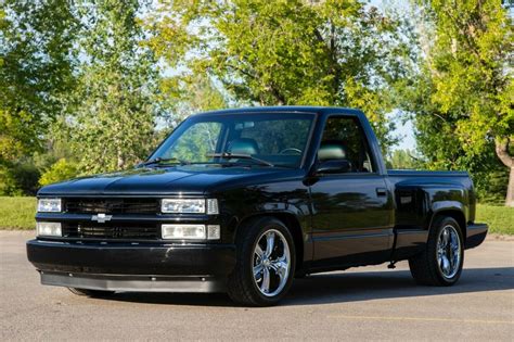 88 98 chevy truck for sale - Number of Products to Show. 88-98 Chevy/GMC Truck, 99 Chevy/GMC Classic Truck (old body style), 92-99 Chevy/GMC Suburban,92-99 Chevy Tahoe and 92-99 GMC Yukon. Custom Steel and Fiberglass Ram Air and Cowl Induction Hoods. If you don't see the 88-98 Chevy cowl hood or ram air hood you are searching for, call or email us, chances are we have it ... 